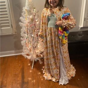 Sweet Honey Ruffle Robe and Gown Matching Set Size 10 Gown/Size 12 Robe EUC